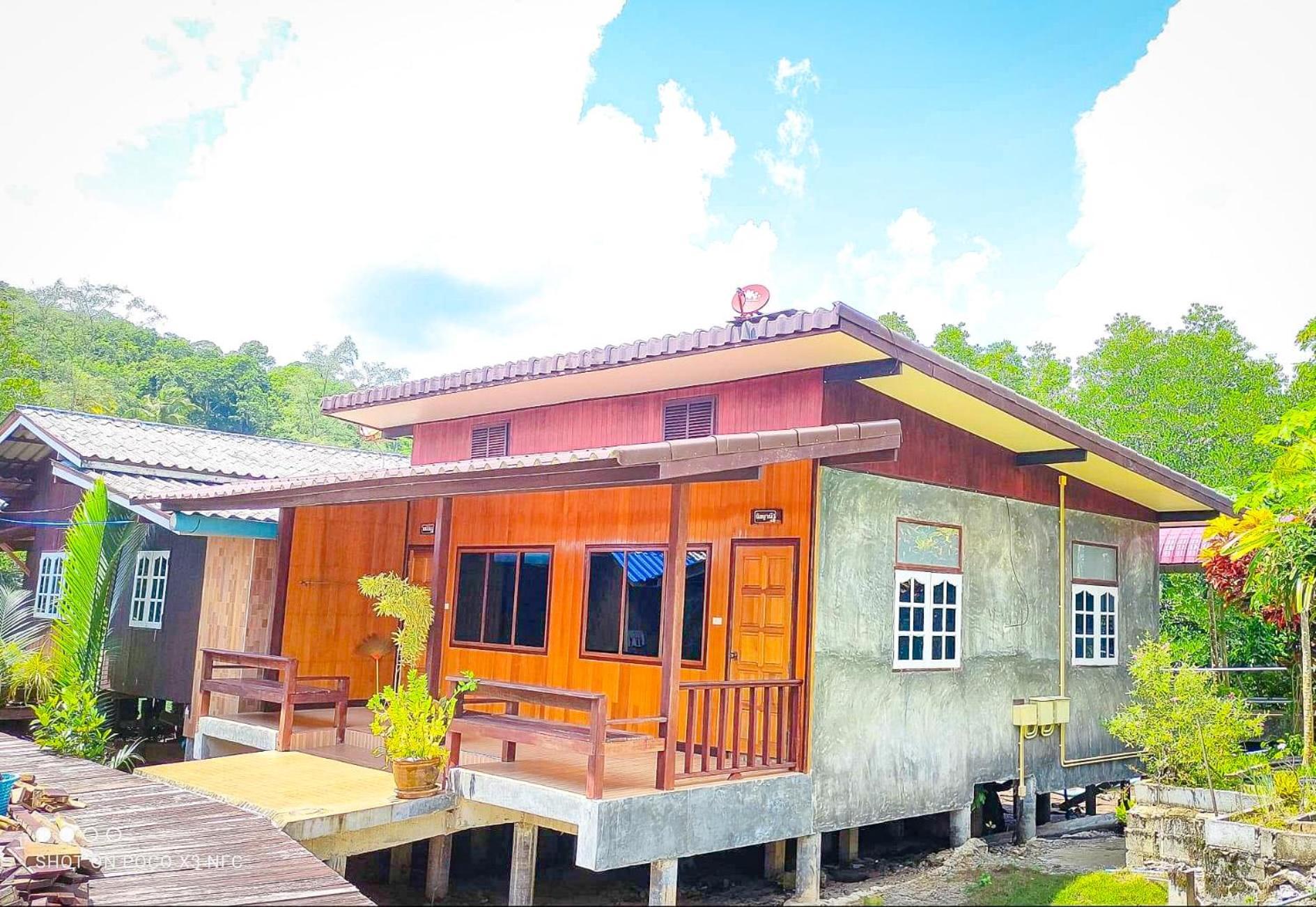 Bann Klong Jao Homestay Ko Kut Exterior photo
