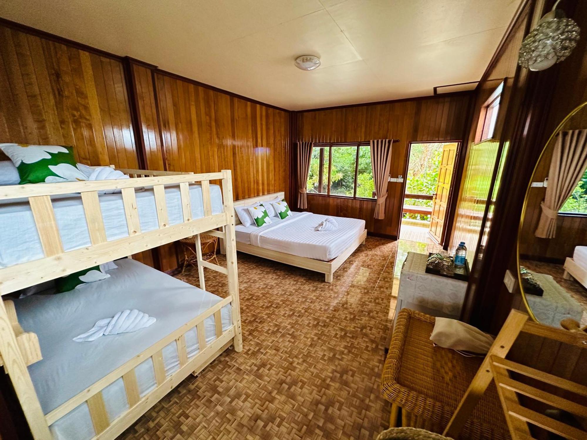 Bann Klong Jao Homestay Ko Kut Exterior photo